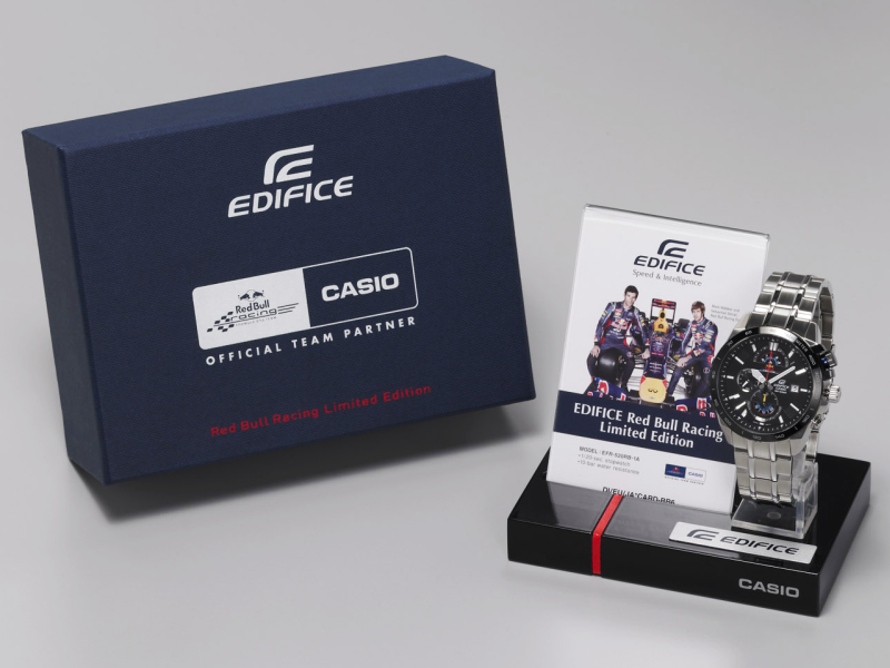 Balenie hodiniek Casio EDIFICE EFR-520RB