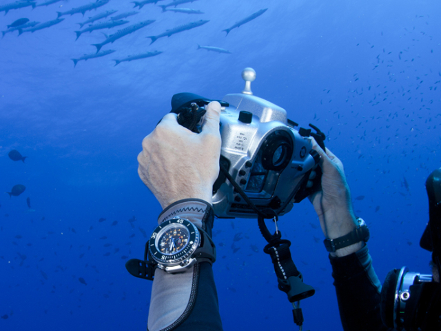 Marc A. Hayek testoval potápačské hodinky Blancpain X Fathoms (3)