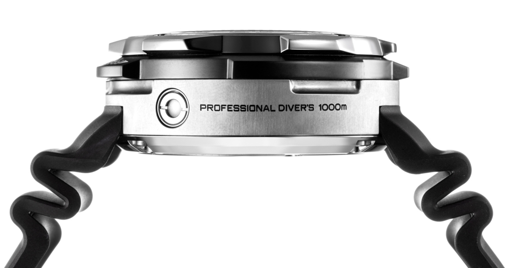 Citizen Promaster Eco-Drive Professional Diver 1000M, púzdro je hrubé 21,4 mm
