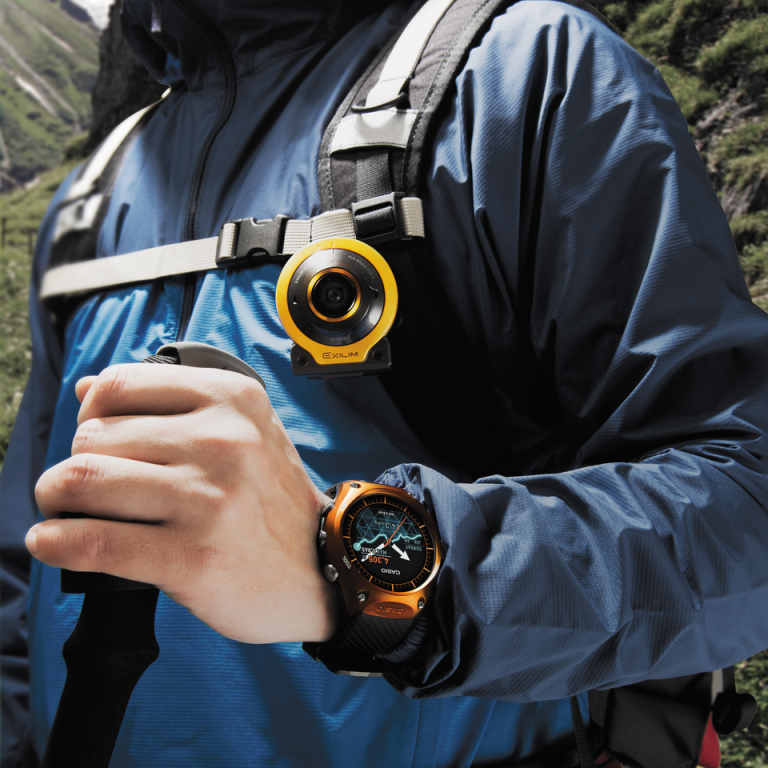 Turistické smart hodinky Casio WSD-F10